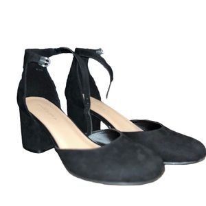 Black Heels with Straps size 8.5